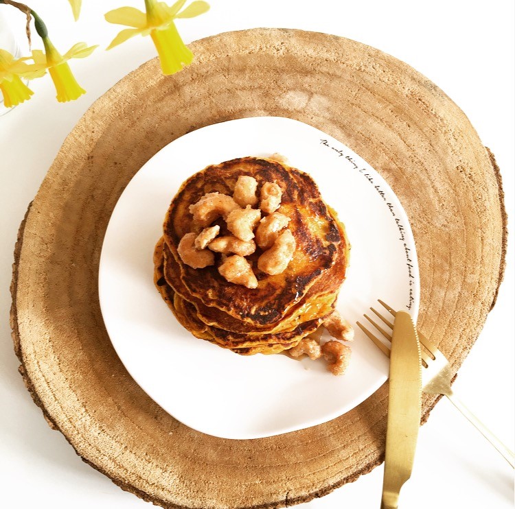 Pumpkin Carrot Pancakes with sweet & spice cashews