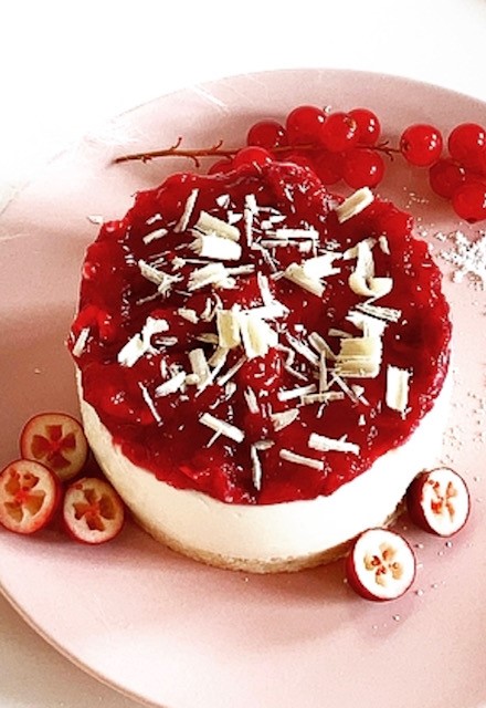 Cranberry White Chocolate No Bake Cheesecake