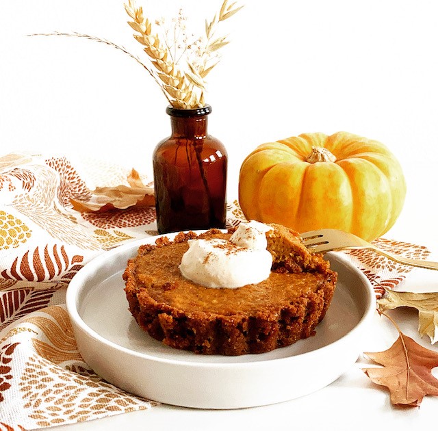 Pumpkin Pie with Maple Cream